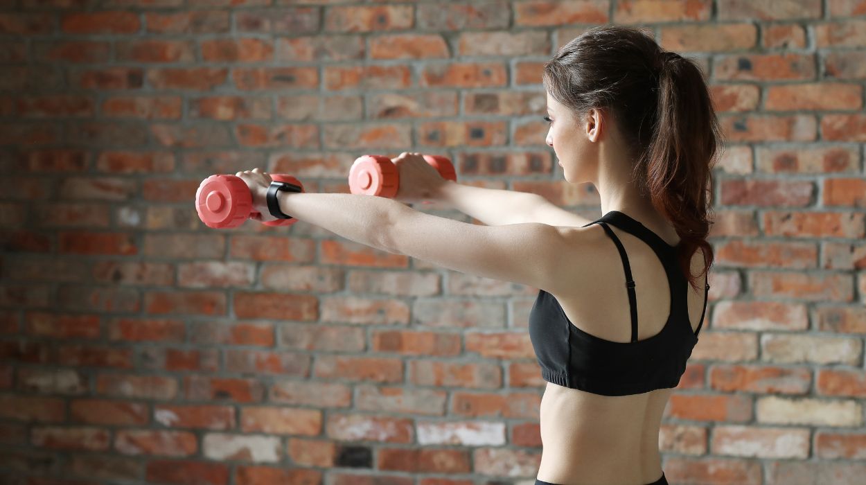 5 Shoulder Exercises For Women To Get Lean Arms In 2024