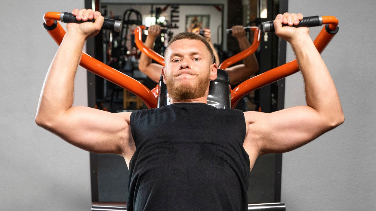 11 Best Upper Chest Workouts To Define Your Pecs