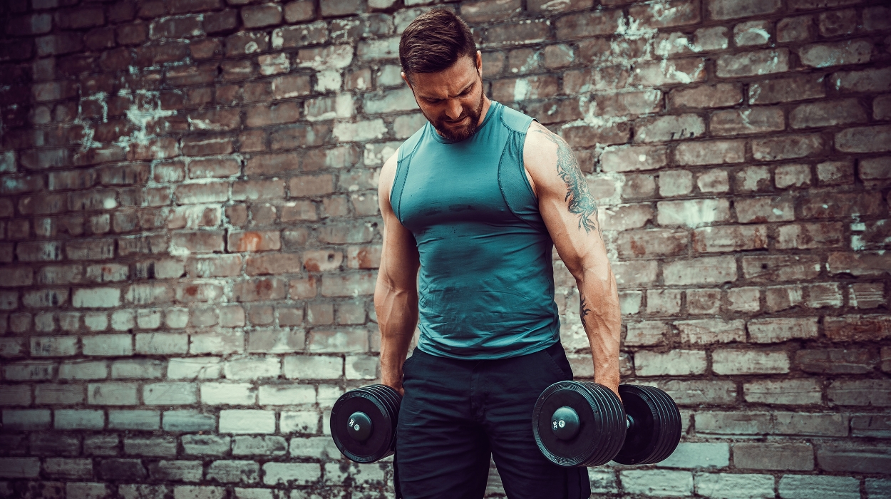 Top 7 Trap Dumbbell Exercises For A Sculpted Back
